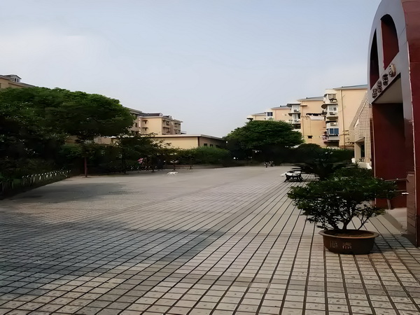 冯骥荐电影南京照相馆：没有抒情只有血的事实